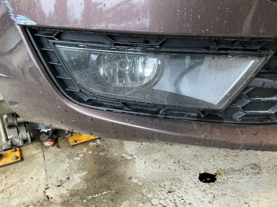 Tåkelykt høyre foran til Škoda Octavia, 2013-2016 (Type III, Fase 1)  (SKODA|)
