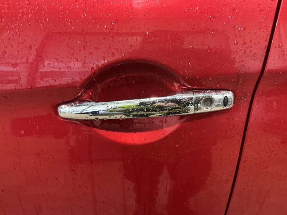 Dørhåndtak utv venstre foran til Mitsubishi ASX, 2010-2019 (MITSUBISHI|)