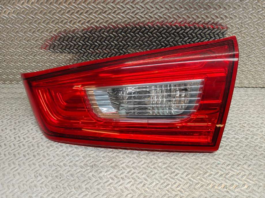 Baklykt høyre indre til Mitsubishi ASX 2010-2019 (MITSUBISHI|8336A088|)