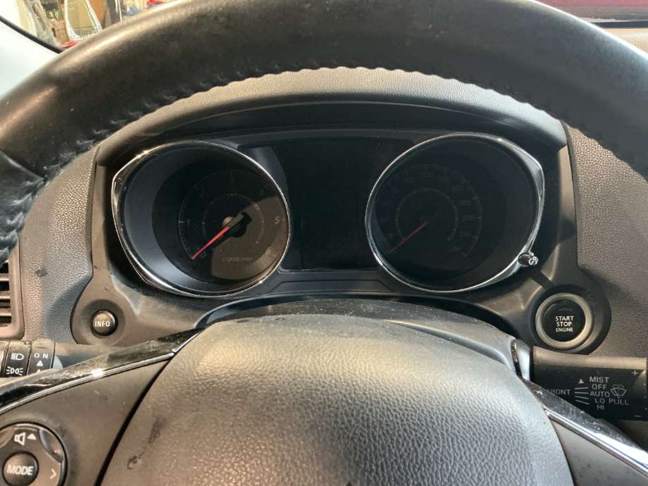 Instrumentpanel til Mitsubishi ASX, 2010-2019 (MITSUBISHI|)