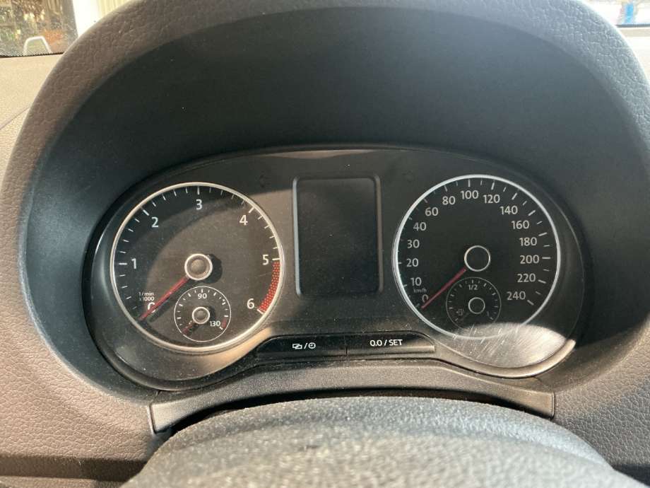 Instrumentpanel til VW Amarok, 2010-2016 (Type I, Fase 1)  (VOLKSWAGEN|)