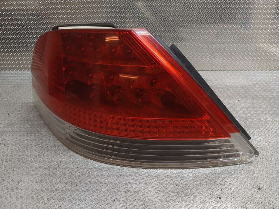 Baklykt venstre til BMW 7-Serie, 2000-2008 (E65/E66/E67/E88) (E65/E66/E67/E88) (BMW|63 21 7 164 733)