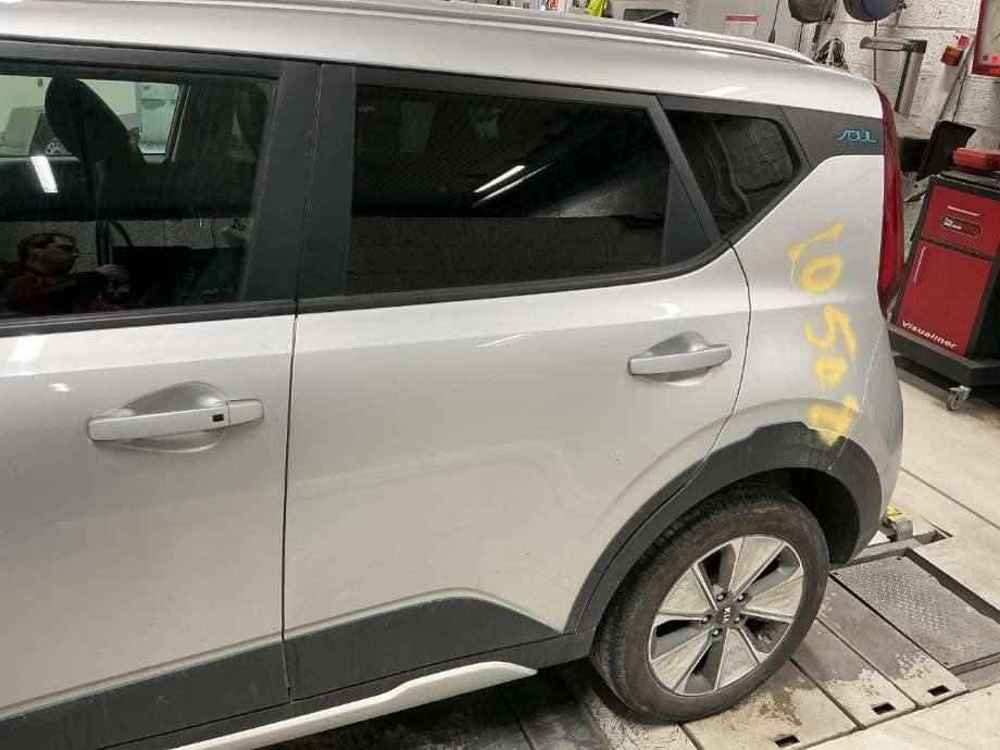 Dør venstre bak til Kia e-Soul, 2019-->> (Type III)  (KIA|)