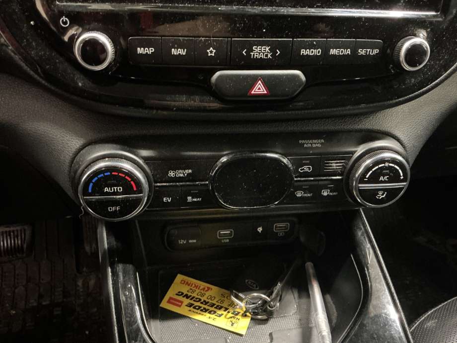 Varmeapparat betjening til Kia e-Soul, 2019-->> (Type III)  (KIA|)