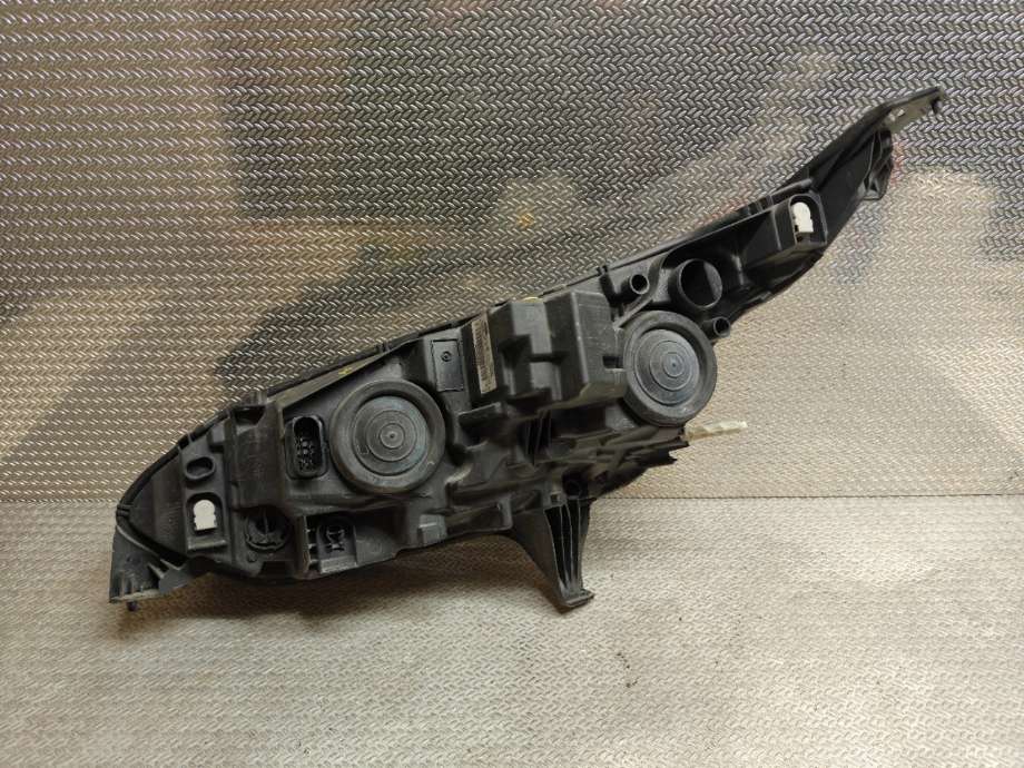 Frontlykt høyre halogen til Ford Transit Connect 2013-2018 Type II, Fase 1  (FORD|FT11-13W029-AA|1912544|)
