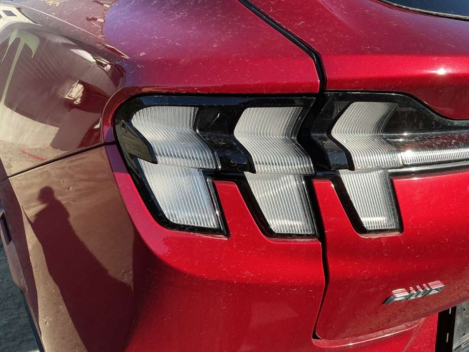 Baklykt venstre til Ford Mustang Mach-e, 2020-->>  (FORD (US)|2626088)