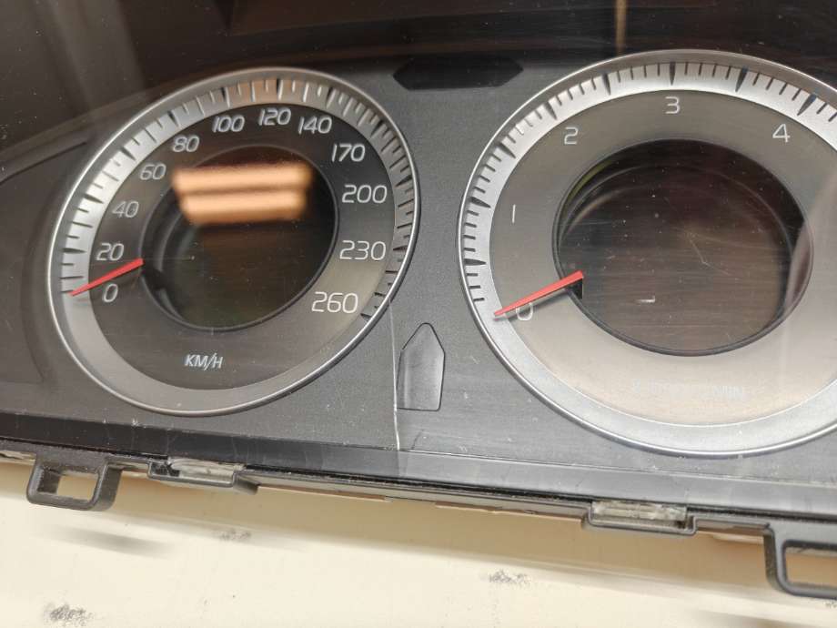 Instrumentpanel til Volvo V70 2007-2013 (Type III, Fase 1)  (VOLVO|)