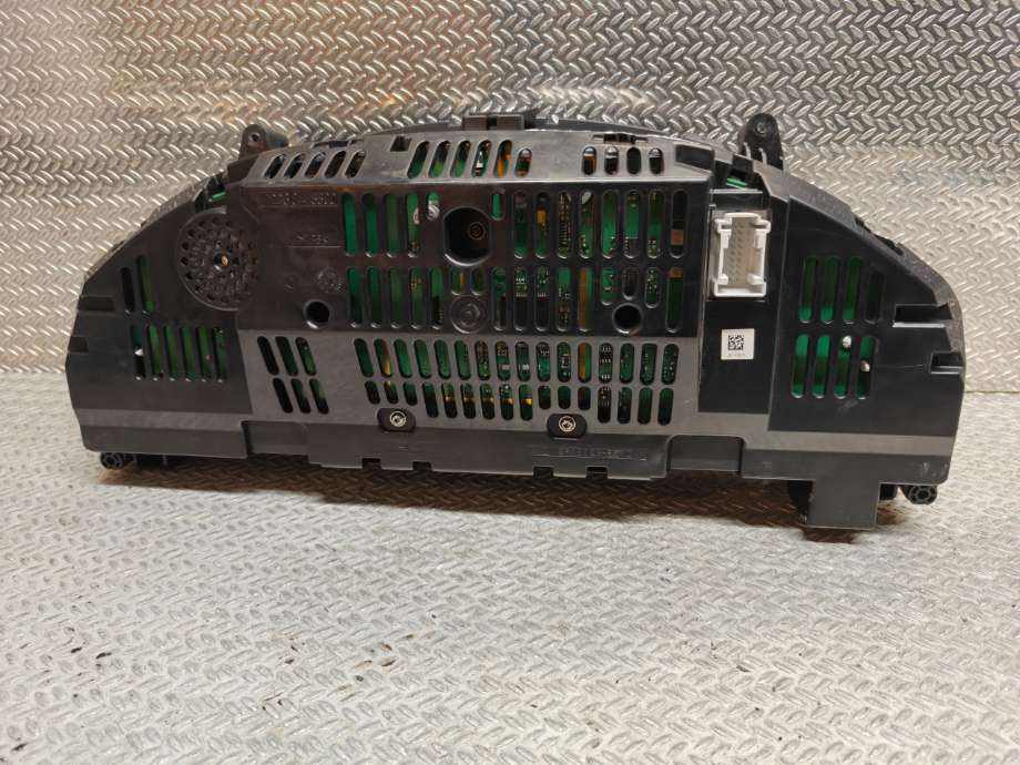 Instrumentpanel til Mercedes E-Klasse 2013-2016 (Fase 2) (W212) (W212) (MERCEDES|A 212 900 71 29|A 212 900 08 25|A212 900 08 25 ZGS)