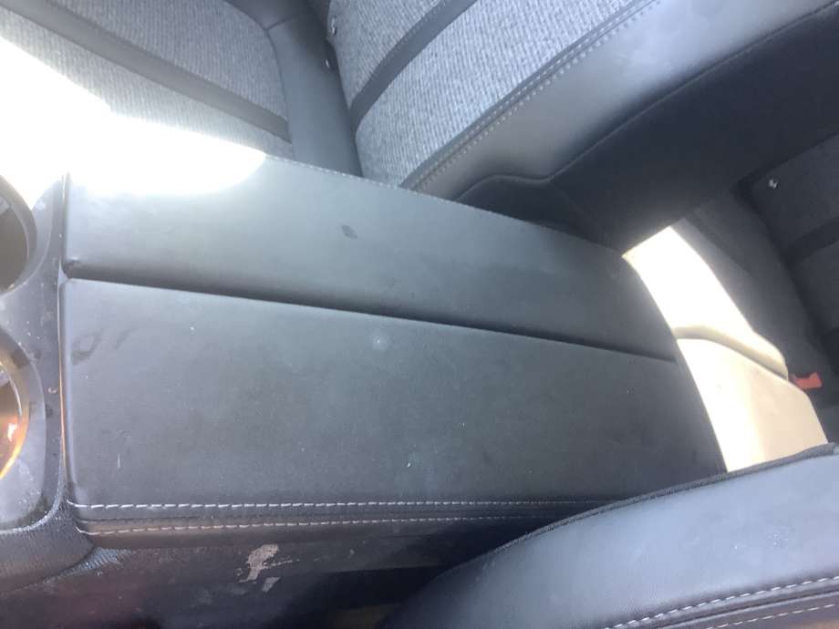 Innredning, Konsoll til Peugeot 3008, 2016-->> (Type II)  (PEUGEOT|)