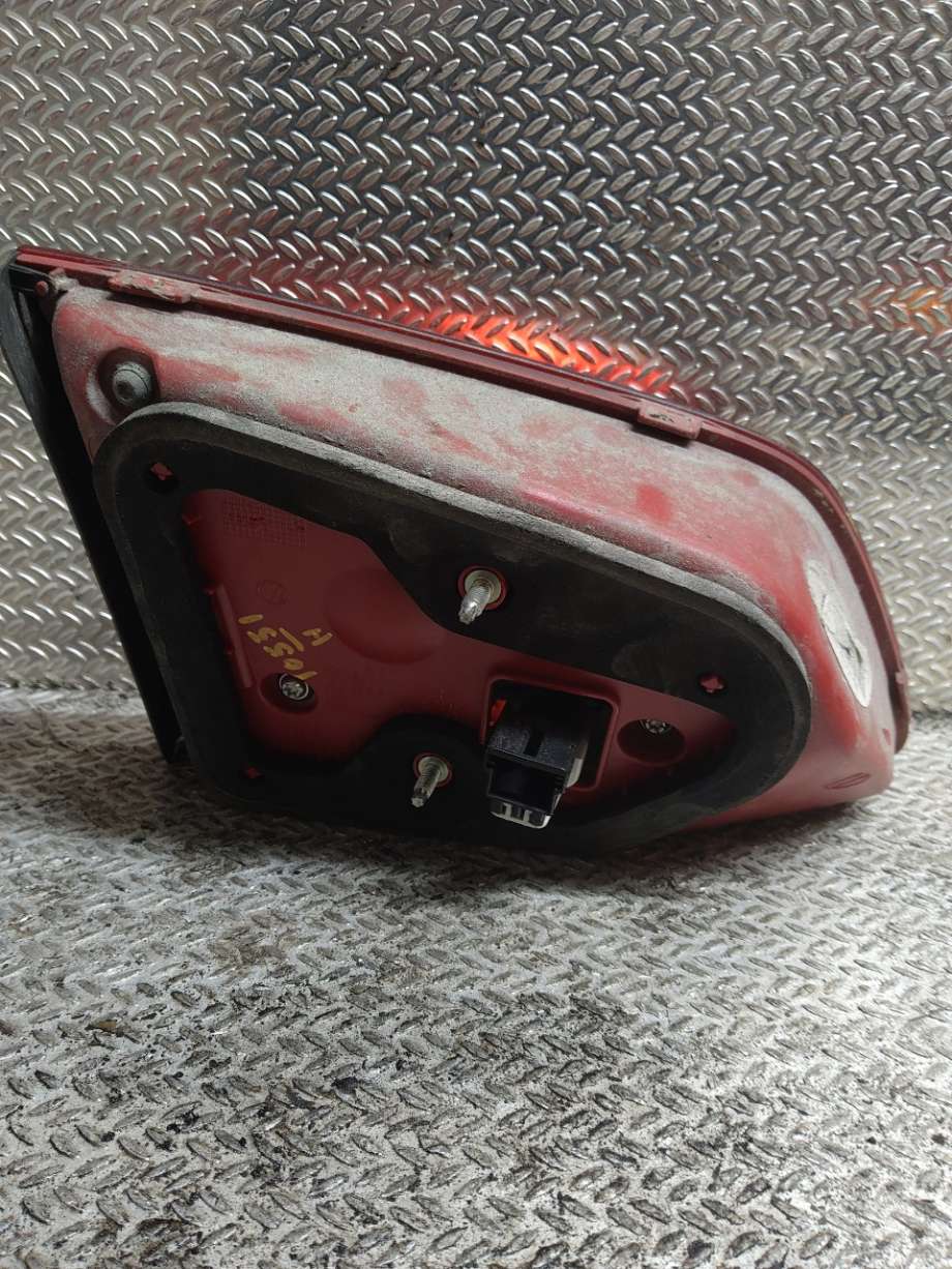 Baklykt høyre indre til VW Passat 2011-2015 (B7) (B7) (VOLKSWAGEN|3AF945208B|)
