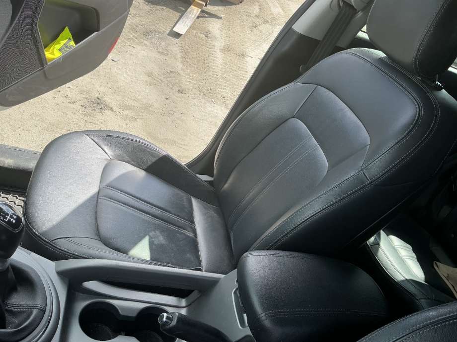 Sete foran høyre til Kia Sportage, 2010-2016 (Type III)  (KIA|)