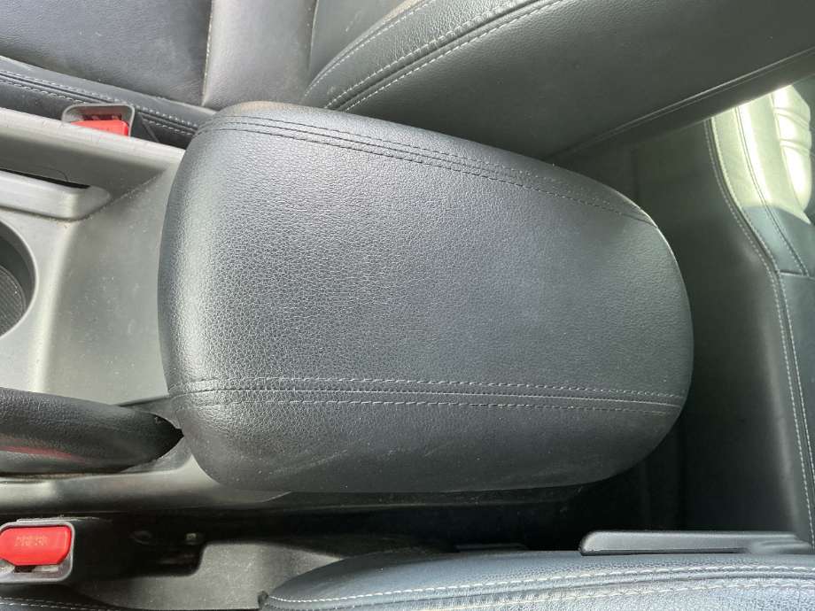 Innredning, Konsoll til Kia Sportage, 2010-2016 (Type III)  (KIA|)