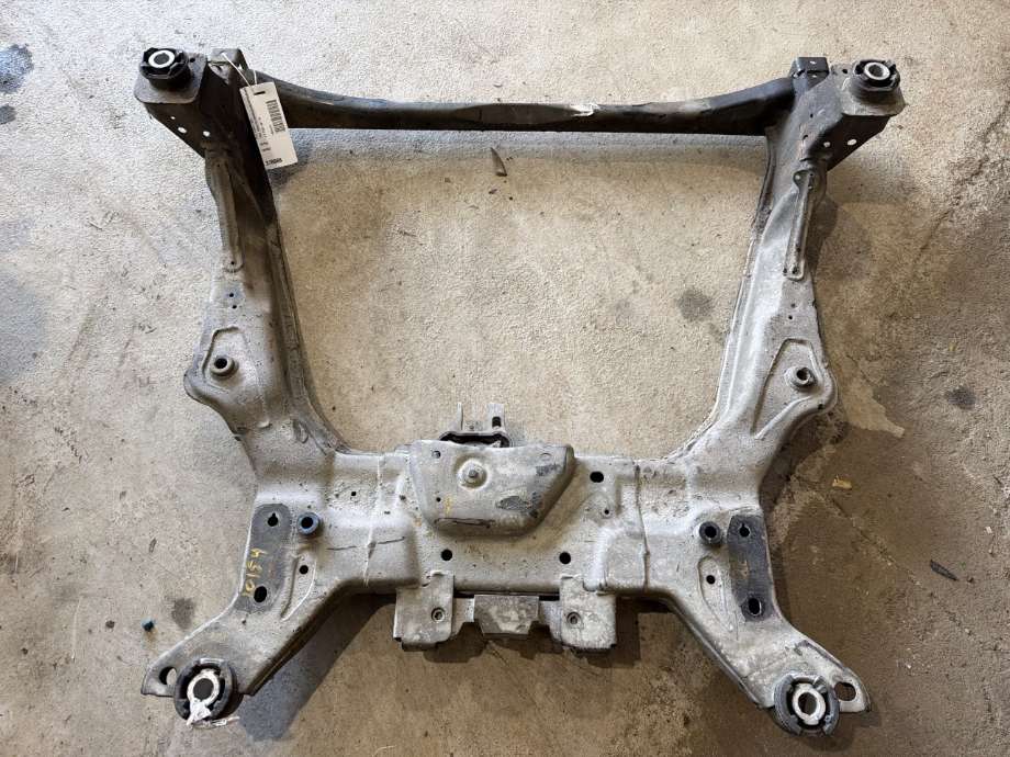 Travers foran hoved til Ford Edge, 2016-2019  (FORD|2429042)