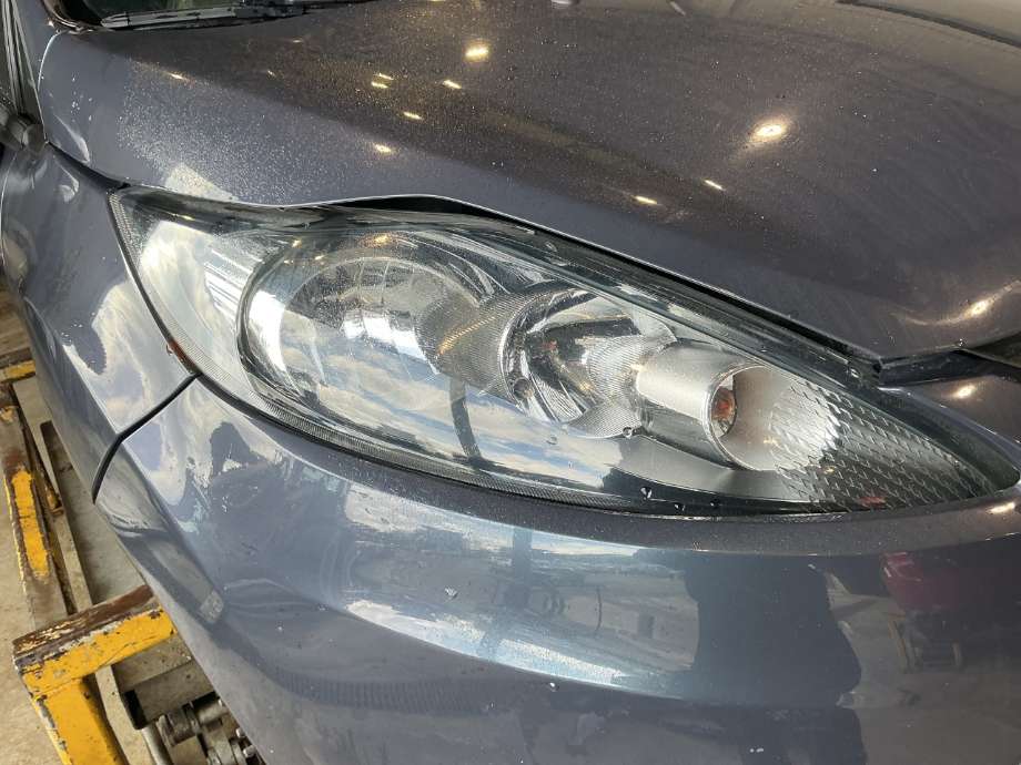 Frontlykt høyre halogen til Ford Fiesta, 2008-2012 (Type VI, Fase 1)  (FORD|1734613)