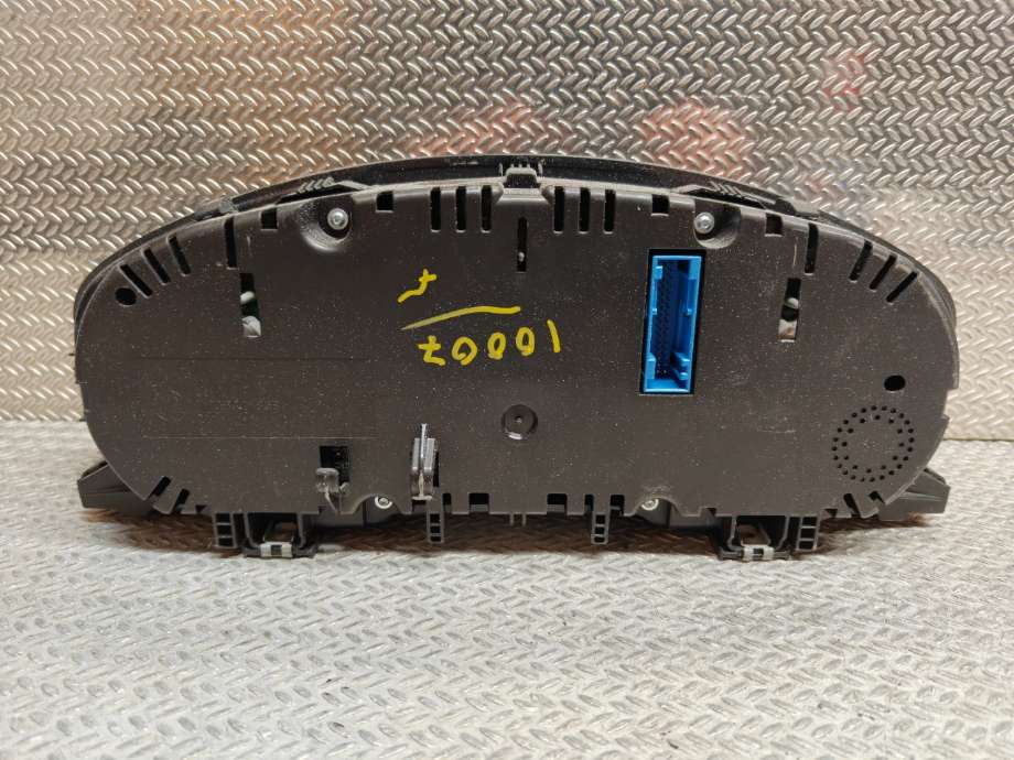 Instrumentpanel til VW Transporter / Caravelle 2009-2015 (Fase 2) (T5) (T5) (VOLKSWAGEN|7E0 920 870 C|7E0 920 870 CX)