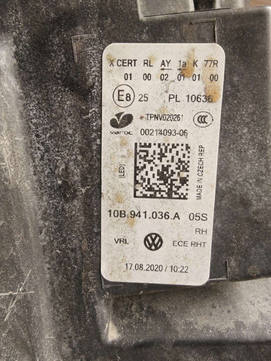 Frontlykt høyre halogen til VW ID.3 2020-->>  (VOLKSWAGEN|10B 941 078 A||10B 941 036 A)