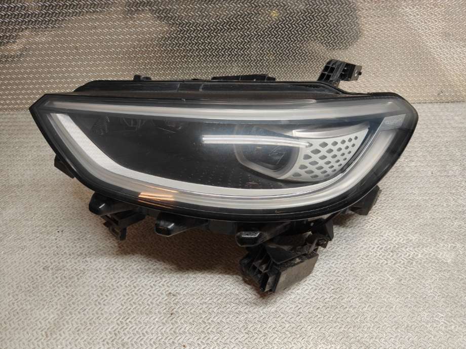 Frontlykt venstre halogen til VW ID.3 2020-->> (VOLKSWAGEN|10B 941 077 A||10B 941 035 A)