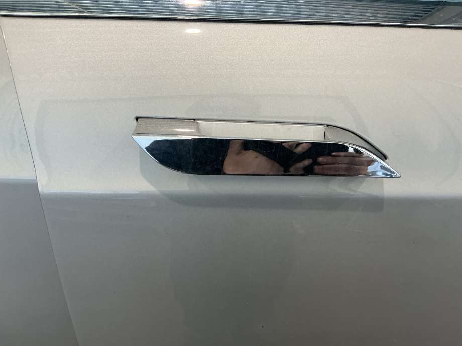 Dørhåndtak utv høyre foran til Tesla Model S, 2013-2016 (Fase 1)  