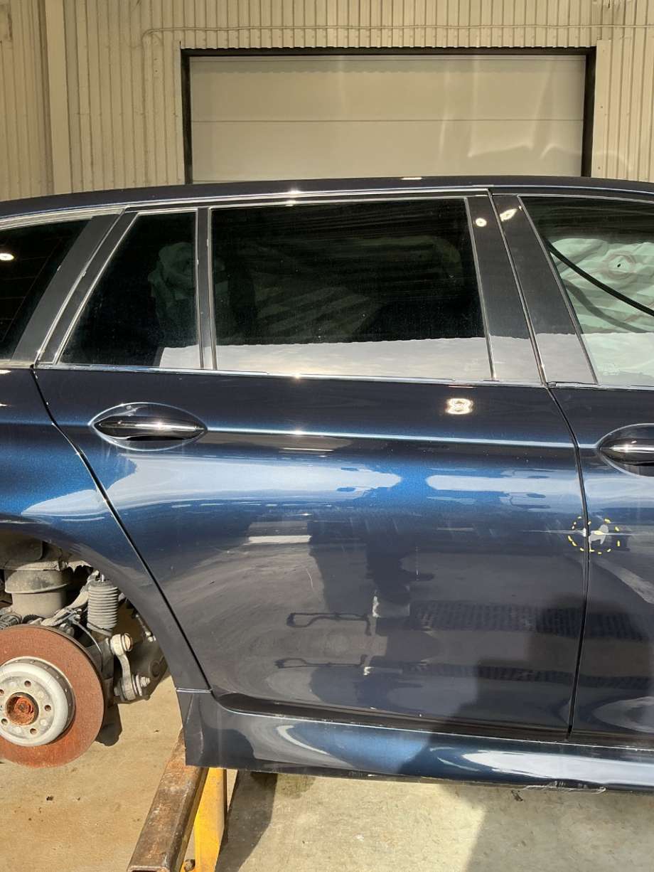 Dør høyre bak til BMW 5-Serie, 2010-2017 (F10/F11) (F10/F11) (BMW|)