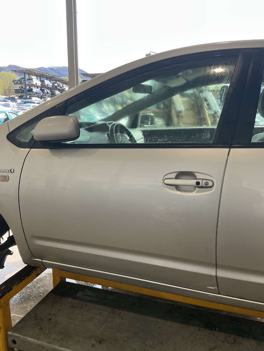 Dør venstre foran til Toyota Prius, 2004-2009 (Type II) (COMBI) (COMBI) (TOYOTA|)
