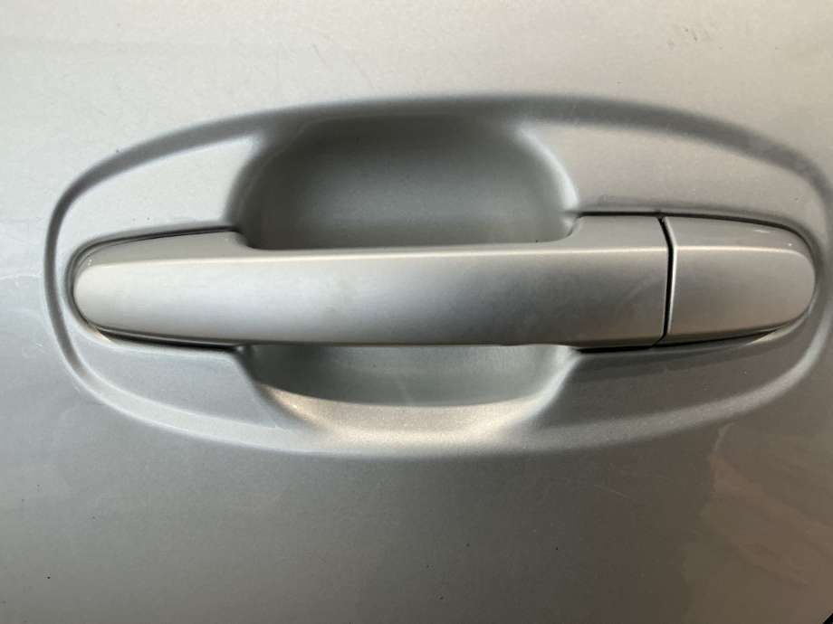 Dørhåndtak utv venstre bak til Toyota Prius, 2004-2009 (Type II) (COMBI) (COMBI) (TOYOTA|)