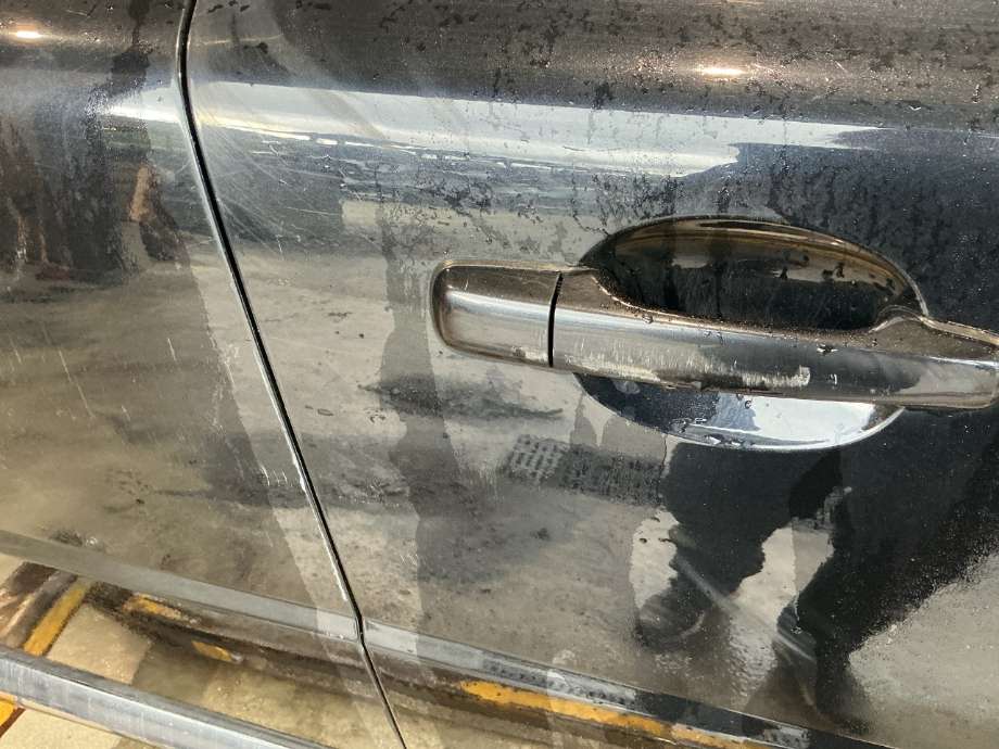 Dør høyre foran til Volvo V70 2007-2013 (Type III, Fase 1)  (VOLVO|)