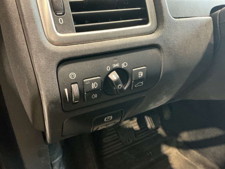 Bryter lys til Volvo V70, 2007-2013 (Type III, Fase 1)  (VOLVO|)