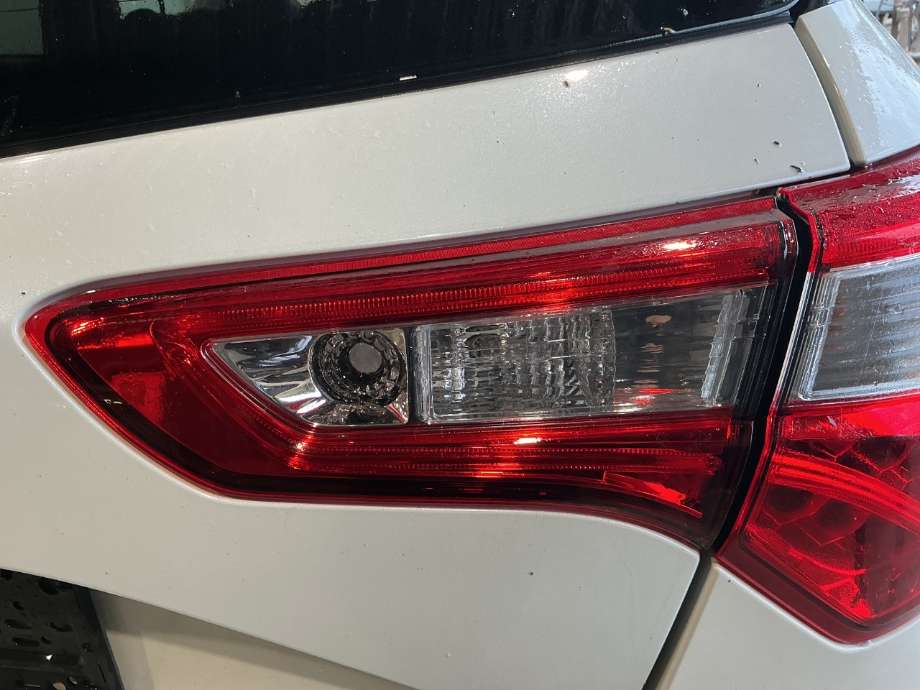 Baklykt høyre indre til Toyota Yaris, 2014-2020 (Type III, Fase 2)  (TOYOTA|)