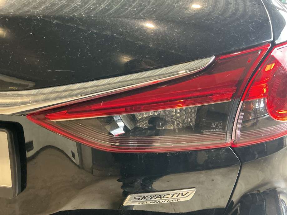 Baklykt høyre indre til Mazda 6, 2015-2018 (Type III, Fase 2)  (MAZDA|)