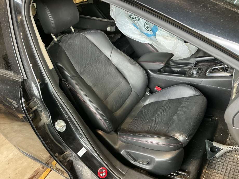 Sete foran høyre til Mazda 6, 2015-2018 (Type III, Fase 2)  (MAZDA|)
