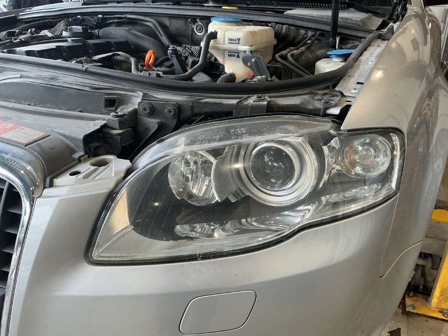 Frontlykt venstre xenon til Audi A4, 2004-2008 (Type III) (B7) (B7) (AUDI|8E0 941 029 BM)