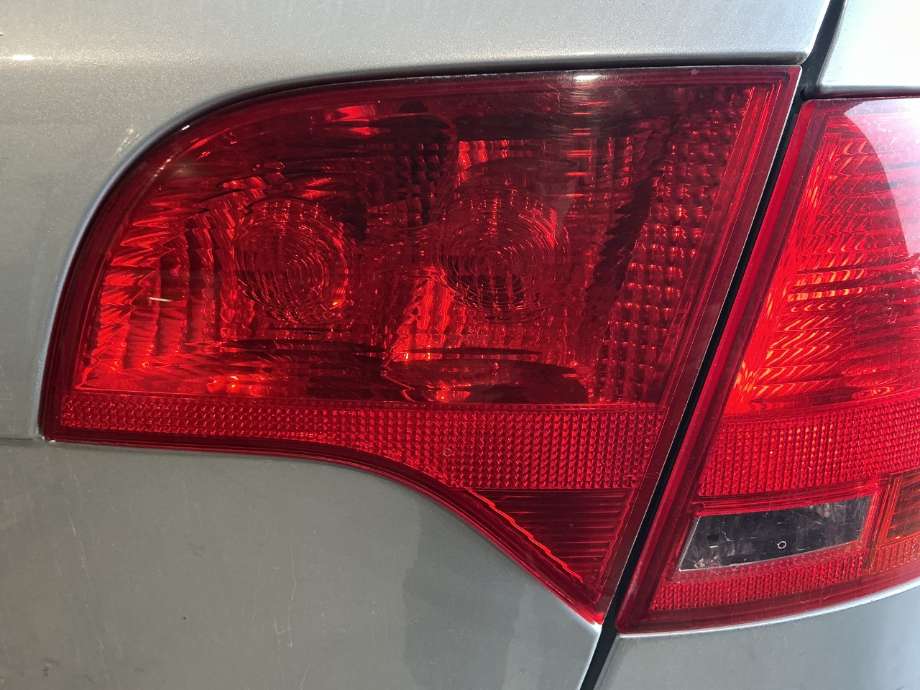 Baklykt høyre indre til Audi A4, 2004-2008 (Type III) (B7) (B7) (AUDI|)