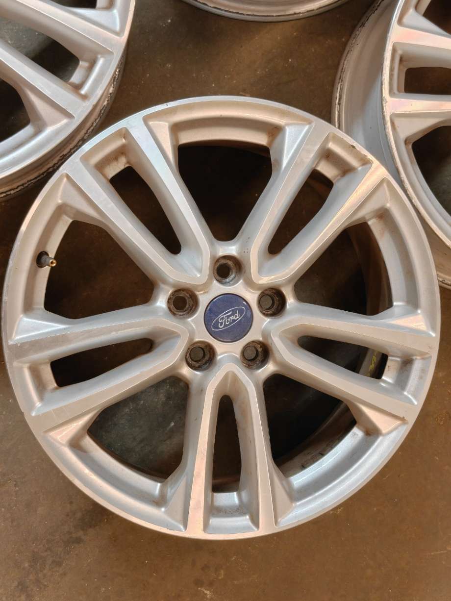 Felgsett aluminium til Ford Mondeo 2011-2014 (Type IV, Fase 2)  (FORD|CJ5C-M1B F0053|BORBET)