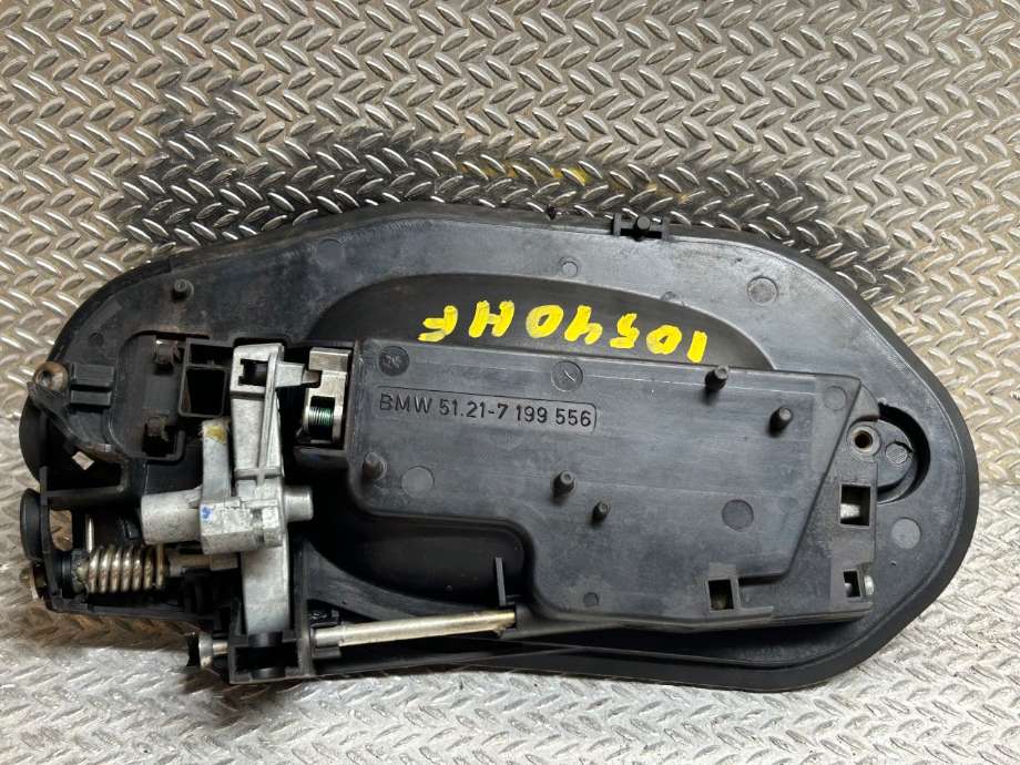 Dørhåndtak utv høyre foran til BMW 5-Serie 2003-2010 (E60/E61) (E60/E61) (BMW|51217199556|51216961444|)