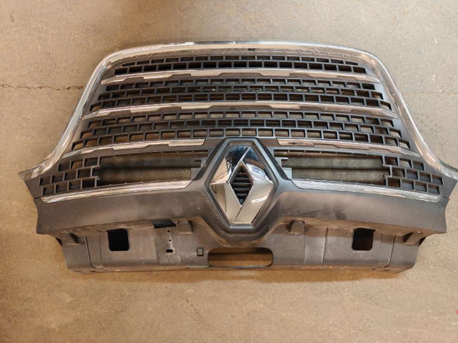 Grill til Renault Master, 2014-->> (Type III, Fase 2)  (RENAULT|)