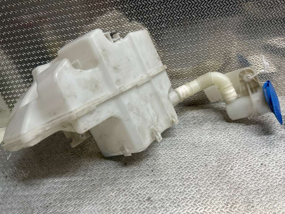 Spylertank til VW Caddy 2015-2020 (Type III, Fase 3) (VOLKSWAGEN|2K5955453F|)