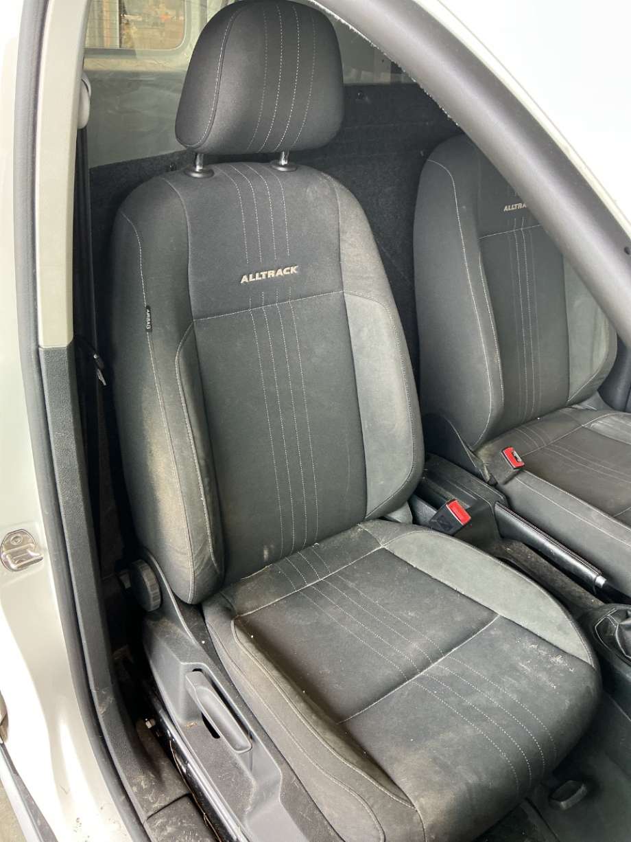 Sete foran høyre til VW Caddy, 2015-2020 (Type III, Fase 3) (VOLKSWAGEN|)