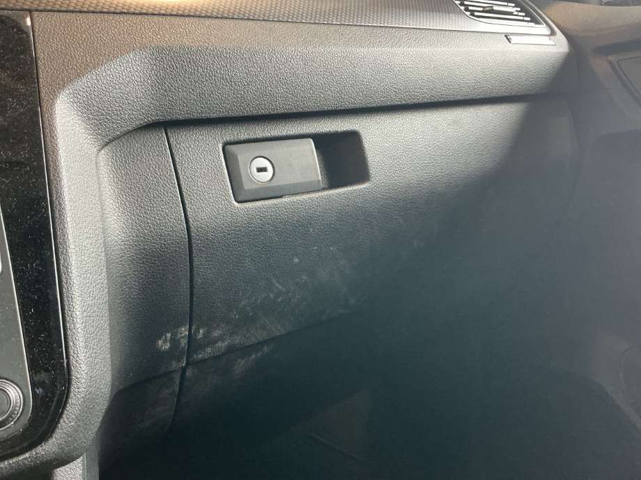 Hanskerom lokk til VW Caddy 2015-2020 (Type III, Fase 3) (VOLKSWAGEN|)