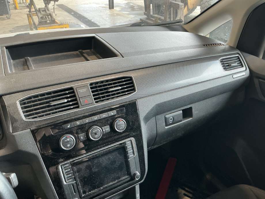 Dashbord til VW Caddy 2015-2020 (Type III, Fase 3) (VOLKSWAGEN|)