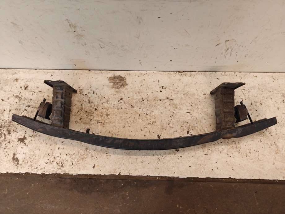 Støtfangerforsterkning foran til BMW 3-Serie 2005-2011 (E90/E91/E92/E93) (E90/E91/E92/E93) (BMW|51 11 7 146 645|)