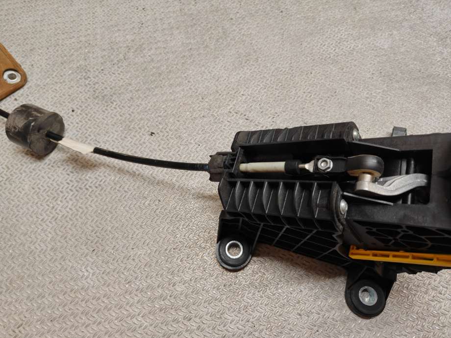 Giroverføring til VW Transporter / Caravelle 2009-2015 (Fase 2) (T5) (T5) (VOLKSWAGEN|7E1 713 265 C|7E1 713 025 D|)