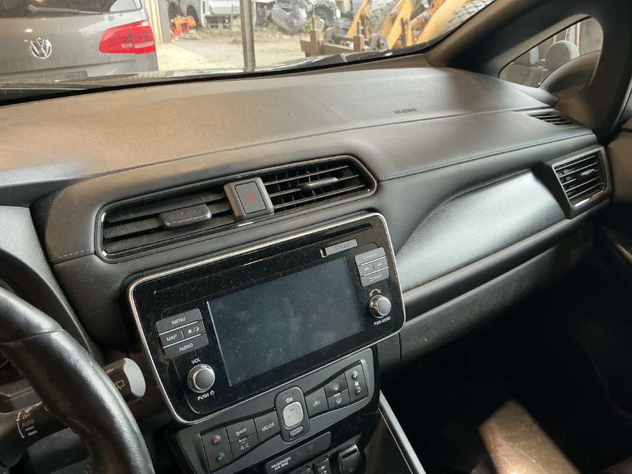 Dashbord til Nissan Leaf 2018-->> (Type II)  (NISSAN|)
