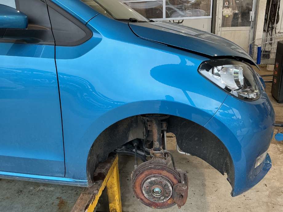 Skjerm høyre foran til Škoda Citigo-e, 2019-->>  (SKODA|)