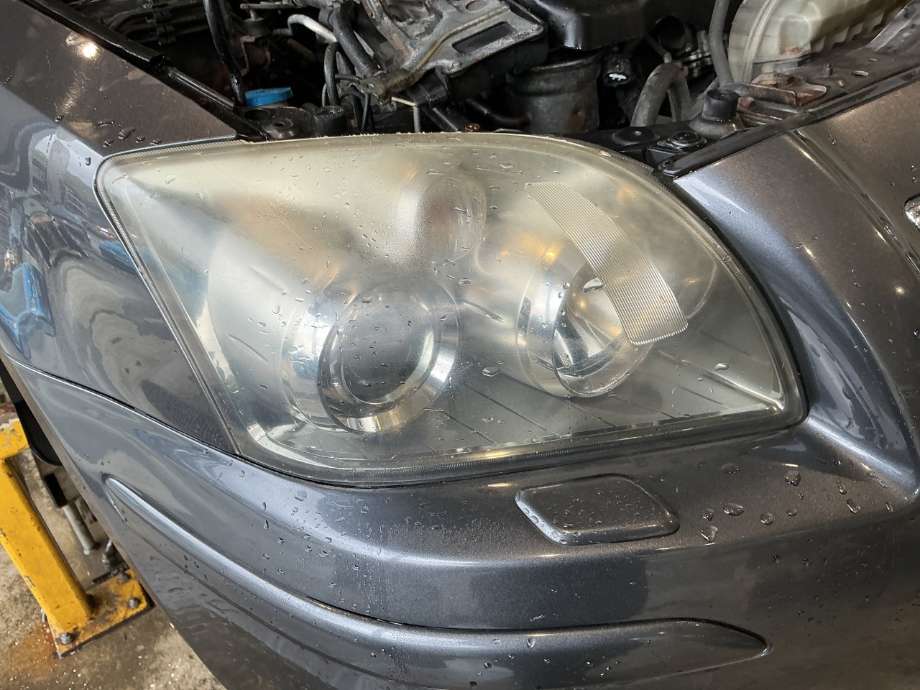 Frontlykt høyre xenon til Toyota Avensis, 2003-2008 (Type II)  (TOYOTA|)