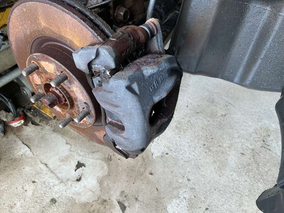 Bremsecaliper høyre foran til Toyota Avensis, 2003-2008 (Type II)  (TOYOTA|)