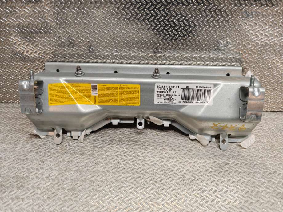 Airbag kne til Mercedes E-Klasse 2013-2016 (Fase 2) (W212) (W212) (MERCEDES|A 212 860 09 02|)