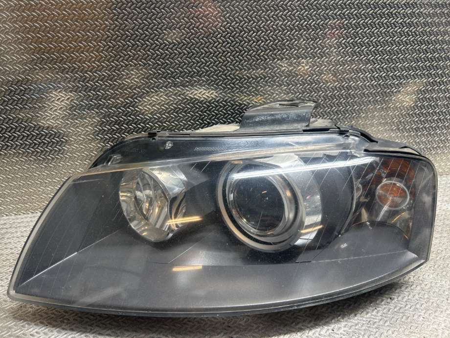 Frontlykt venstre xenon til Audi A3, 2003-2008 (Type II, Fase 1) (AUDI|8P0941029R)