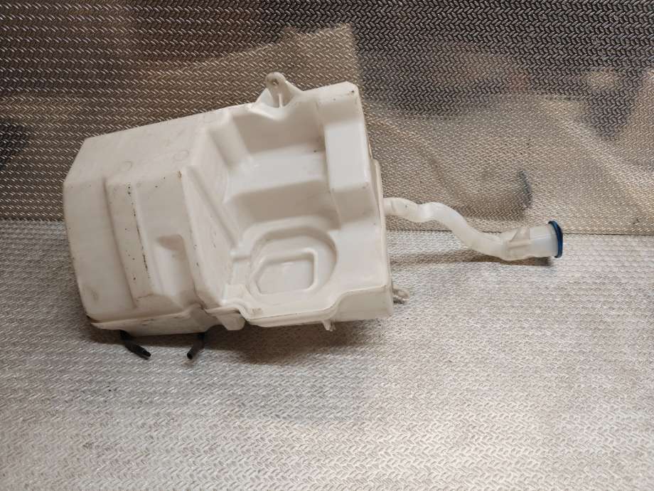 Spylertank til Volvo XC60, 2008-2013 (Type I, Fase 1)  (VOLVO|30753424)