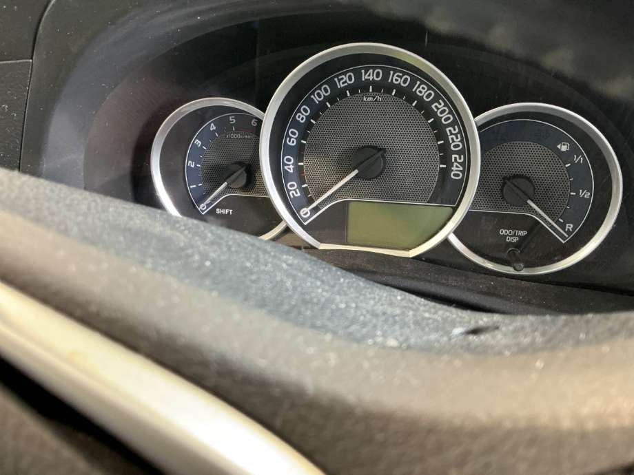 Instrumentpanel til Toyota Auris 2013-2015 (Type II, Fase 1) (TOYOTA|)