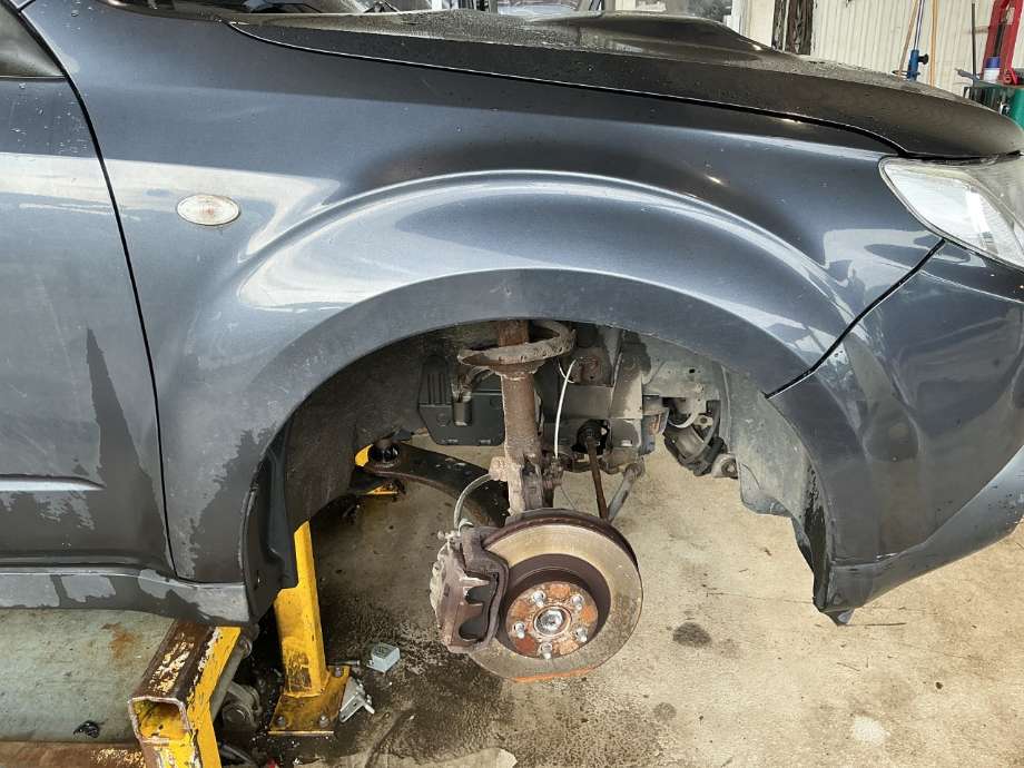Skjerm høyre foran til Subaru Forester, 2008-2013 (Type III)  (SUBARU|)